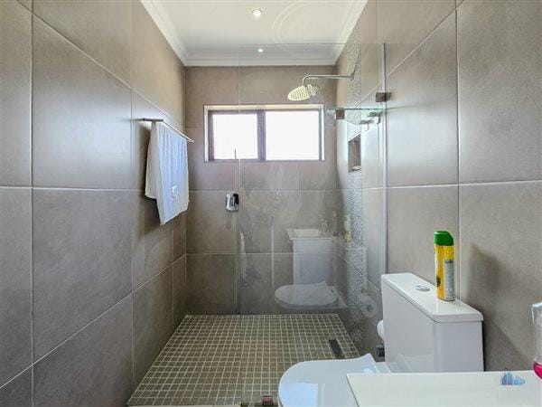 2 Bedroom Property for Sale in Gonubie North Eastern Cape